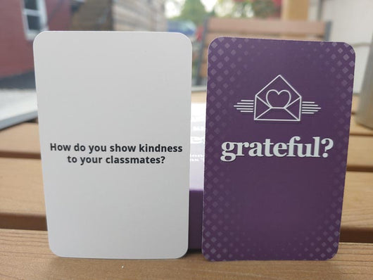 The Grateful Deck Student Edition - 120 Questions To Start Conversations That Matter